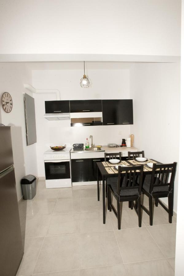 Sea Gem Apartment 1 Néoi Epivátai Ngoại thất bức ảnh