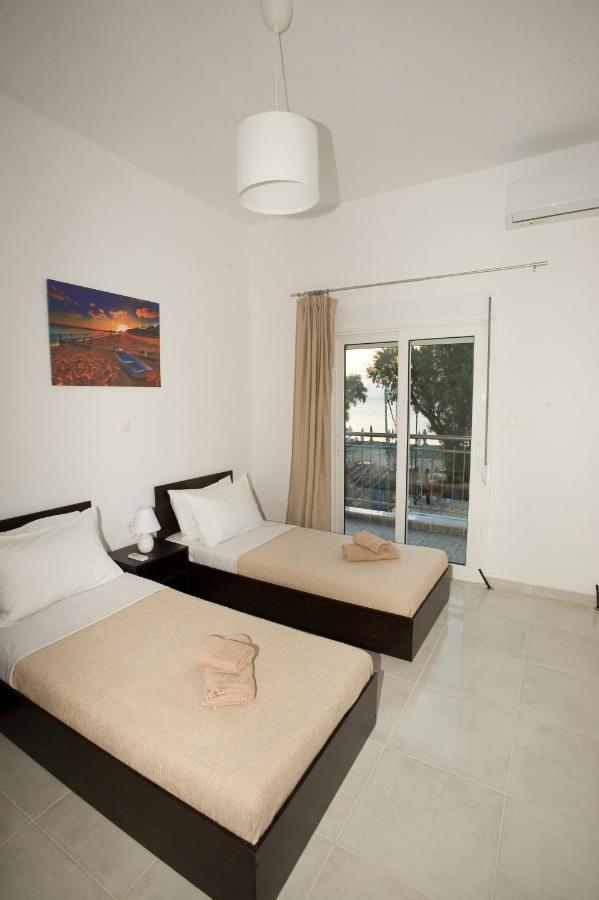 Sea Gem Apartment 1 Néoi Epivátai Ngoại thất bức ảnh